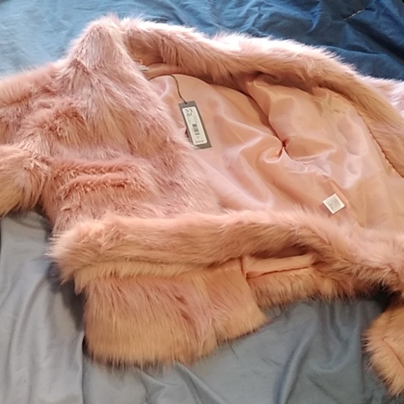 Faux fur jacket - Picture 6 of 6